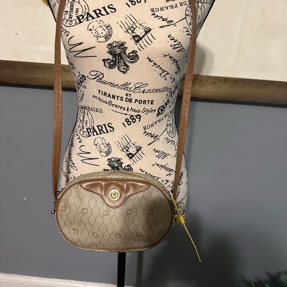 Dior honeycomb crossbody bag with COA Like new. Hard to believe it is vintage - Picture 2 of 10